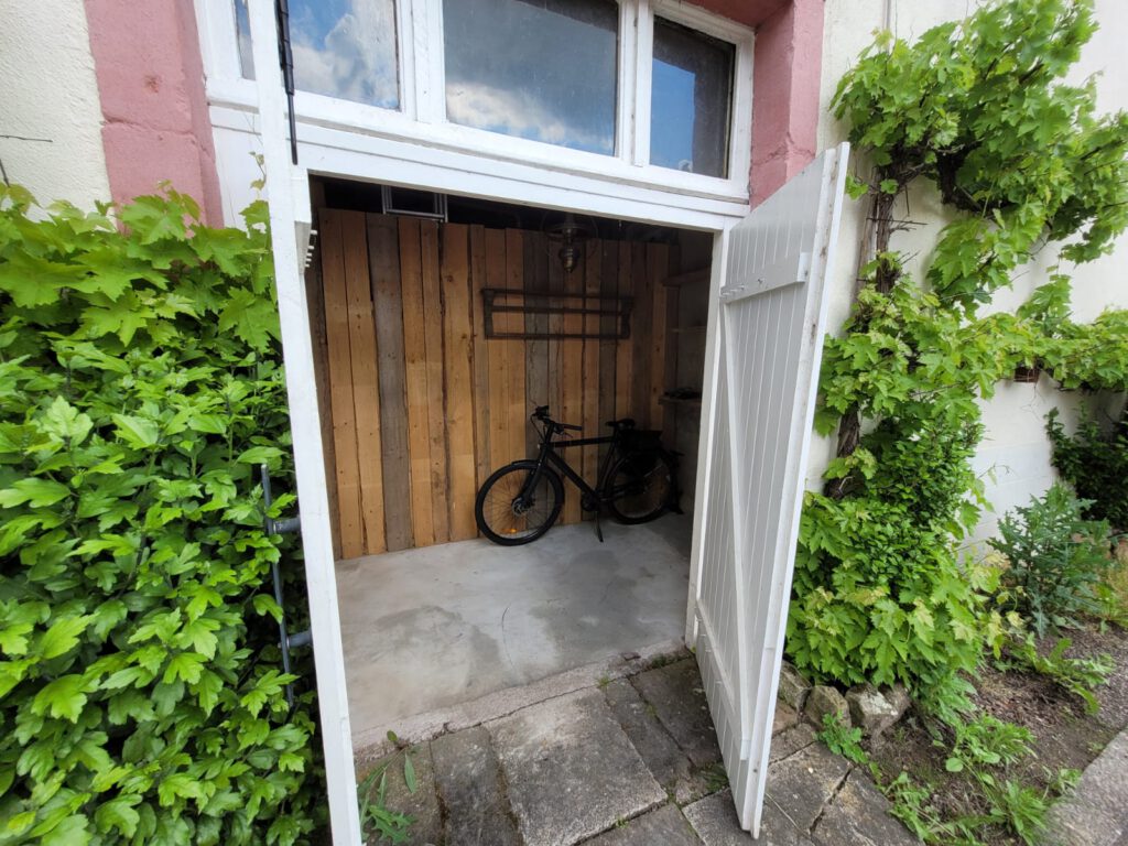 B&B mit Fahrradschuppen